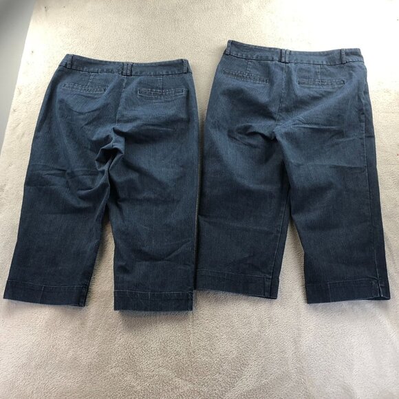 2 Dockers Womens Capri Jeans Size 4P Lot Of Two Mid Rise Curvy Blue Denim Crop - Picture 12 of 12